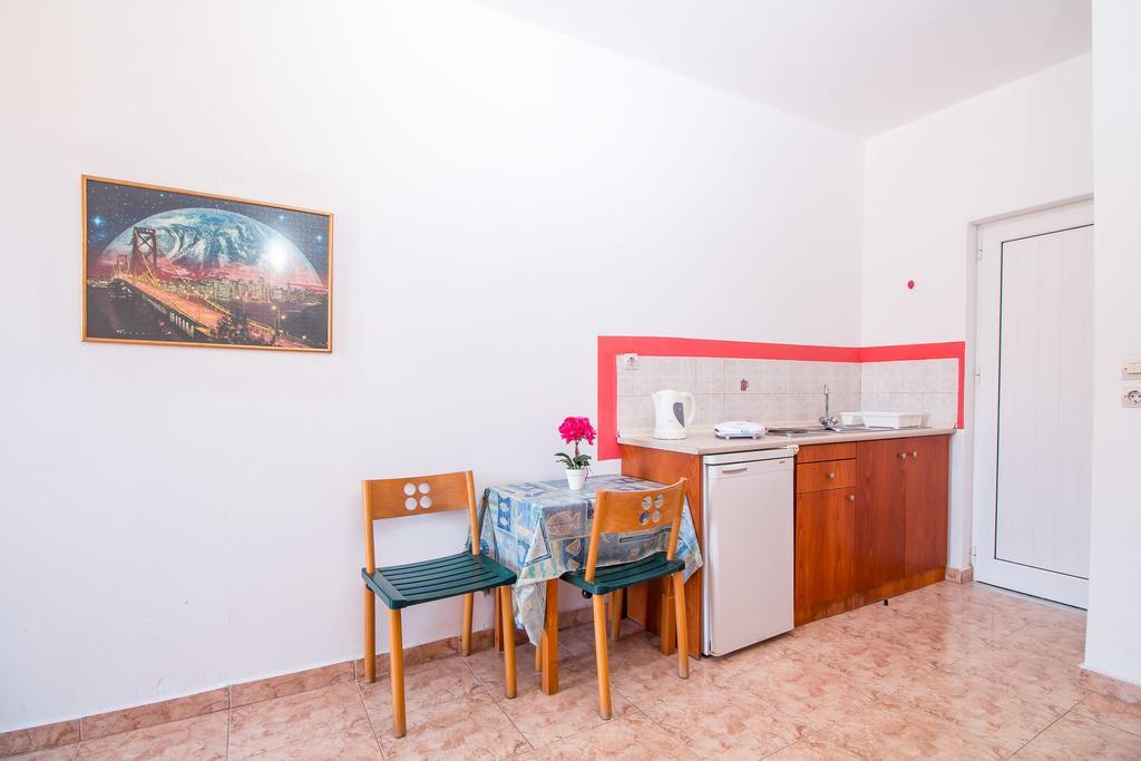 Mosaic Gardens Apartment ฟาลิรากี ภายนอก รูปภาพ